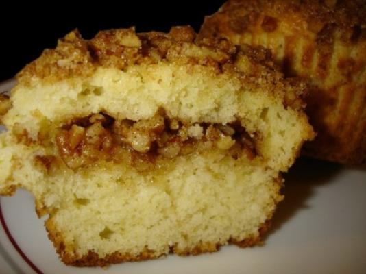 muffins de crema agria de nuez y nuez