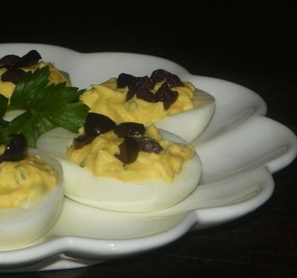 Huevos de malta griegos con ouzo